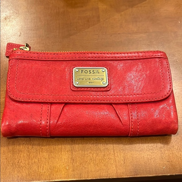 Fossil Handbags - Vintage Fossil Emory Red Lamb Leather wallet clutch, multiple card, pocket